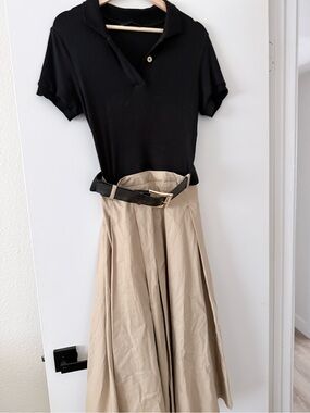 High-Waist Pleated beige  Midi Skirt and black top.